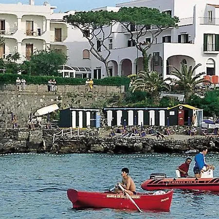 Grand Lido