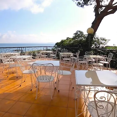 Grand Lido Hotel